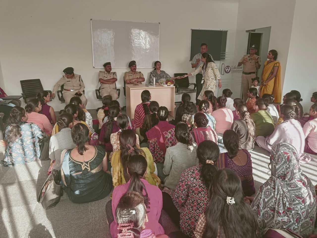 सड़क दुर्घटना में कमी लाने हेतु चलाया जा रहा है विशेष अभियान
